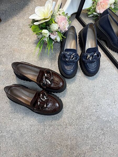 Стильні шкіряні лофери - від виробника