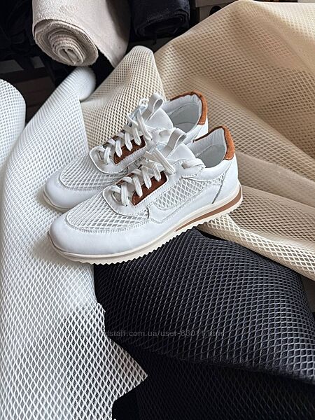 Невагомі шкіряні кросівки з сіткою - від виробника