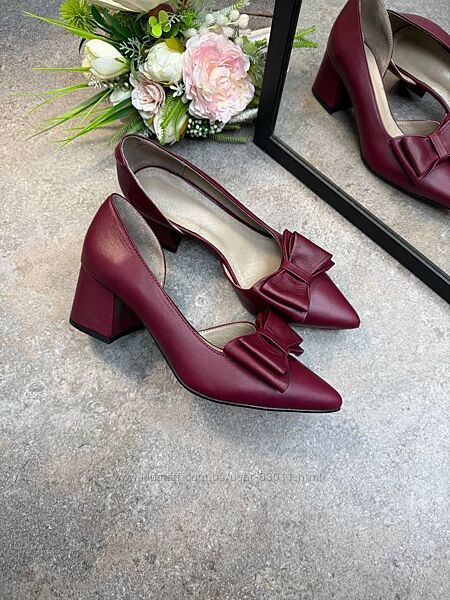 Стильні туфлі з натуральної шкіри