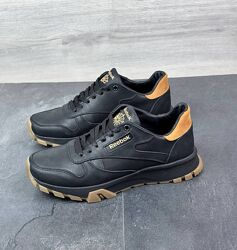 Чоловічі шкіряні  кросівки Reebok R17/1 чорний