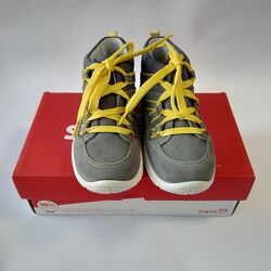 Мягкие лёгкие кожаные  ботинки superfit оригинал 25 размер 16,2 