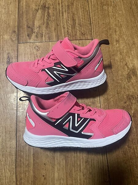 Кросівки  New Balance р-32