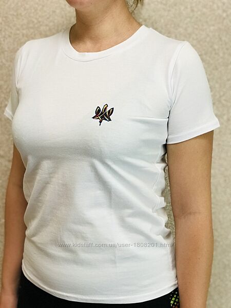 Патріотична жіноча футболка Герб України