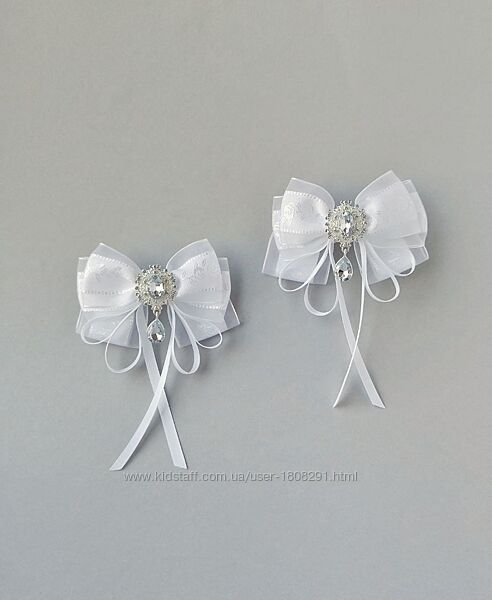 Стильні білі бантики для волосся, ручної роботи.