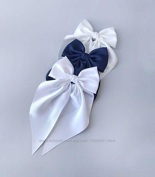 Вишуканий бант з подовженими хвостиками.
