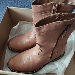 Сапоги из натуральной кожи для девочки р.28, р.34
