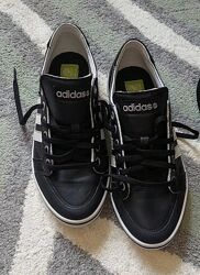 Кеди кросівки Adidas Оригінал в чудовому стані. Шкіра.  38-38.5 розмір Уст