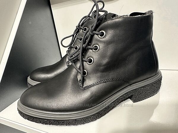 Нові жіночі ботінки Ecco, р.38