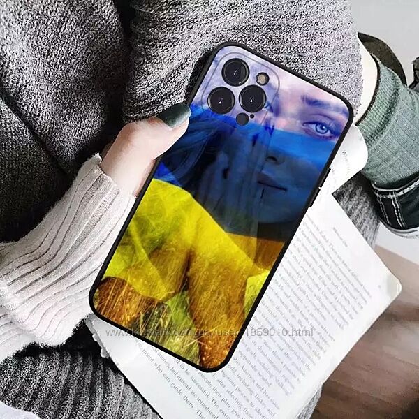 Чехлы , зарядки на iPhone и прочее