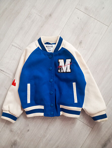 Крутий бомбер від Missguided на 2-3роки