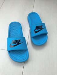 Тапки/сланці Nike Benassi 23 см