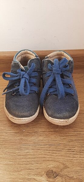 Ботинки туфли кросовки сині замшеві clarks geox goretex  р.6 22,5 13,5 см