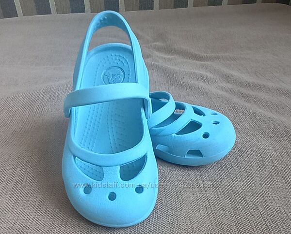 Сандалі Crocs на дівчинку