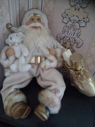 Новорічна фігура Дід Мороз Санта Клаус з мішком, бубном та м&acuteякою іграшкою 