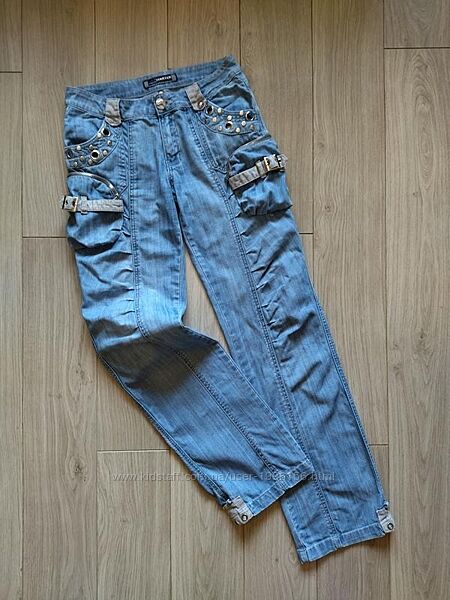 Жіночі джинси з кишенями