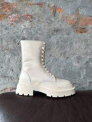 Ботинки женские кожаные зимние, на массивной подошве, молочные