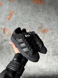 Кроссовки женские черные