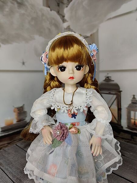 Шарнірна лялька Lia Doris