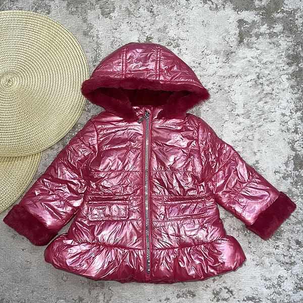 Стильна і тепленька курточка - парка на хутрі красивого малинового кольору