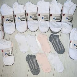 Шкарпетки котонові, короткі. В упаковці 7 шт. , можливий продаж поштучно. Ро