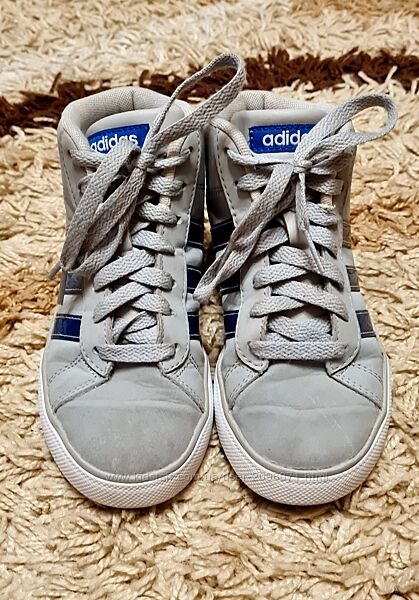 Кросівки, кеди 33р сірі Adidas дитячі