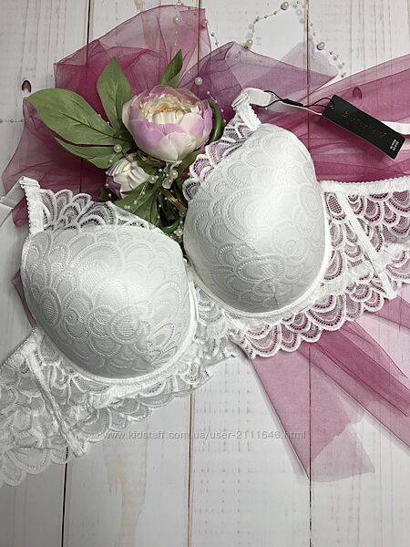 Розкішний молочний мереживний бюстгальтер 90d,  100d