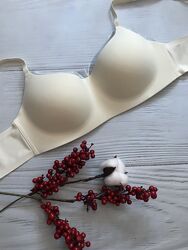 Легкий , тонкий безшовний бюстгальтер без кісточок