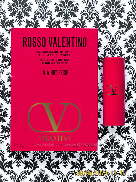 Помада для губ Rosso Valentino Striking Satin Lipstick 101A Hot Beige