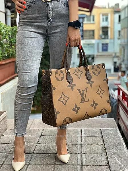 Крута сумочка Louis Vuitton 