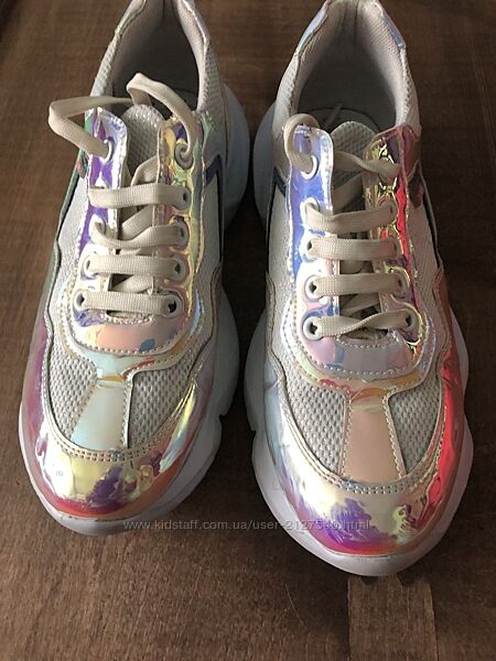 Сток пол-цены бренд krafi- турция. кожа. р 37. стелька 24см.