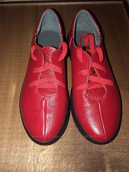 Кроссовки la rose кожаные. ярко красного цвета. р 40-41 La Rose