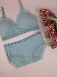 #8: Ніжно зелений