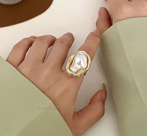Трендовое кольцо с крупным жемчугом, ретро перстень жемчуг, колечко жемчуг