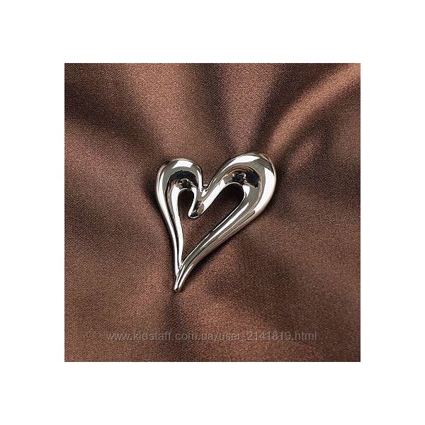 Женская брошь сердечко минимализм, брошка сердце, брошь сердце серебро