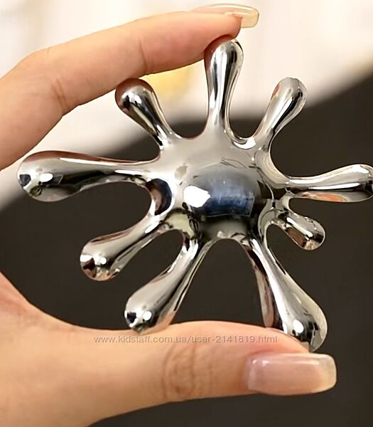 Минималистическая брошь клякса, абстрактная брошка, объемная брошь вирус