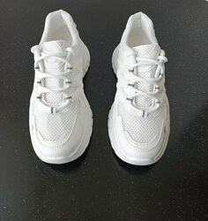 Кросівки жіночі білі стильні і зручні QQ&Панда 
