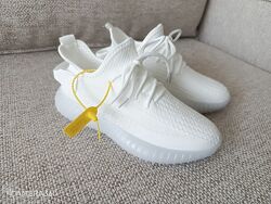 Кросівки жіночі білі ізіки