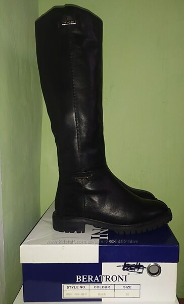 Зимние кожаные сапоги 35 размера фирмы Beratroni.