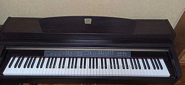 Цифровое пианино Yamaha Clavinova CLP-230