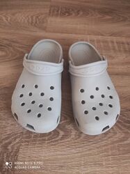 Crocs, оригінал, сірі, можна дівчинці, можна хлопчику, розмір С 13