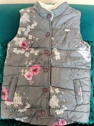 Жилетка для дівчинки на ріст 110 см