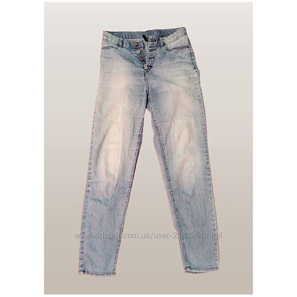 Жіночі джинси-скіні від бренду H&M Divided
