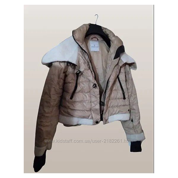 Ефектна коротка куртка-пуховик Moncler Kellyfur Giubbotto Оригінал
