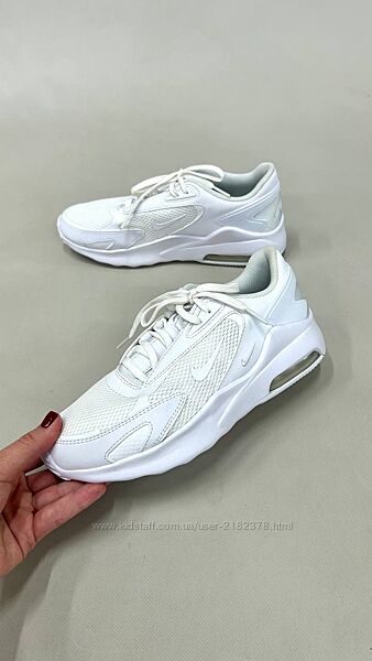 Жіночі білі кросівки Nike оригінал, легкі, дихаючі, універсальні