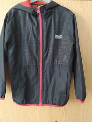 Продам вітровку на хлопчика на зріст 134140 см