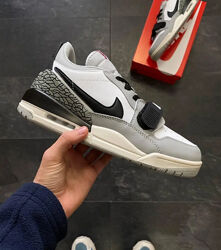 Мужские кожаные кроссовки Nike Air Jordan Legacy  42,45 размер