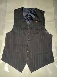 Жилет класичний DB