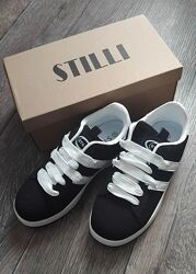 Кросівки жіночі 