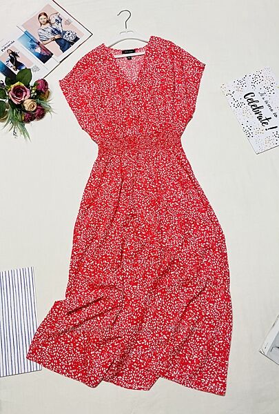 Гарна віскозна сукня міді бренд New look  Англия