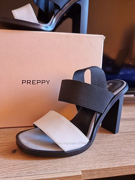 Шкіряні босоножки Ітілія 38 р. 24,5 см Preppy